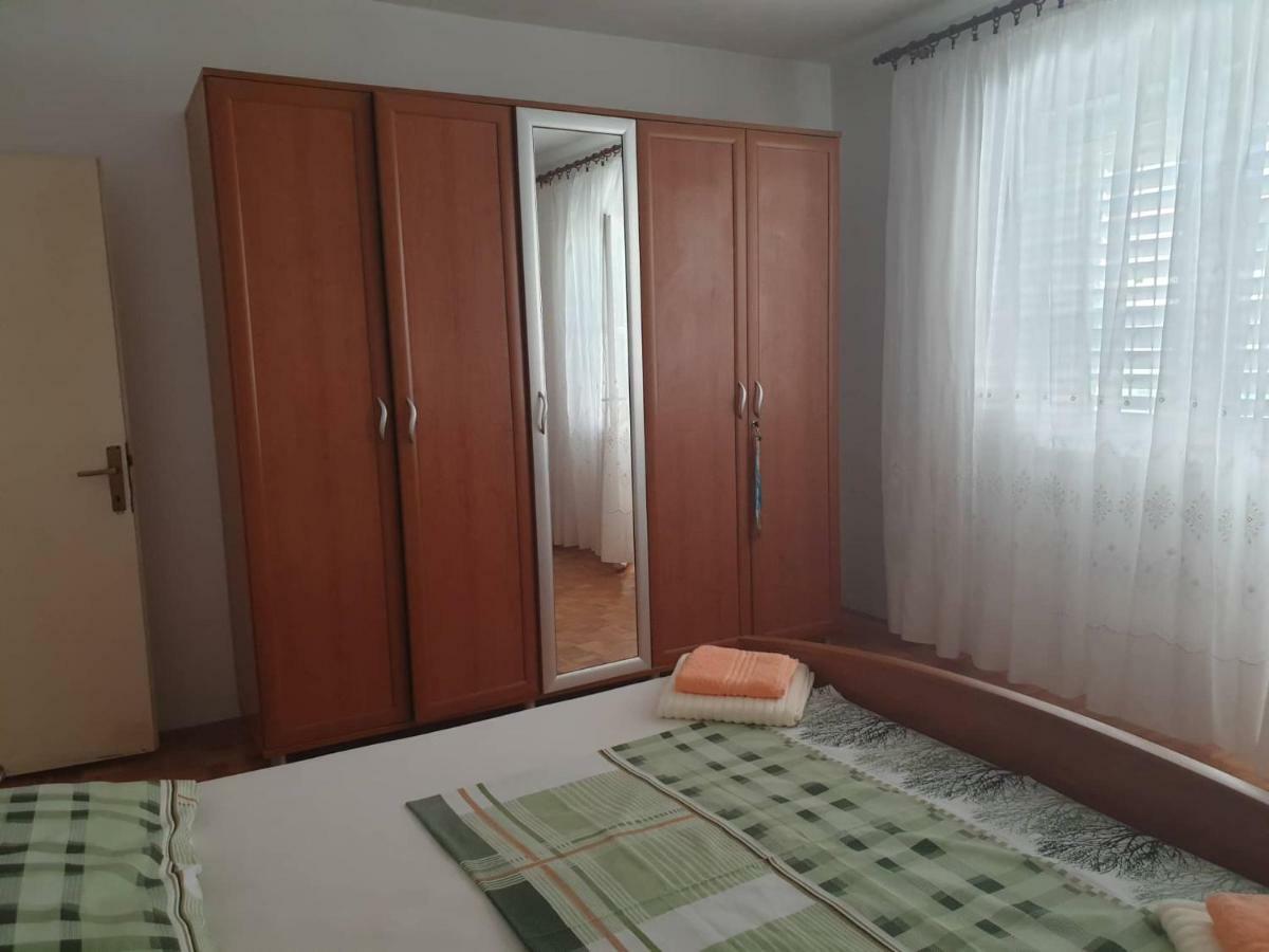 Apartamento Apartman Vesna Pag Pag Town Exterior foto